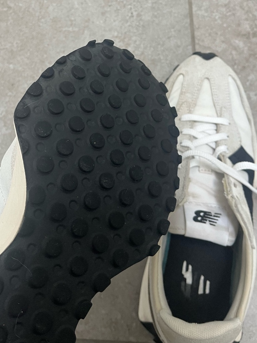 Clean Size 10 New Balance 327 - Picture 5 of 16